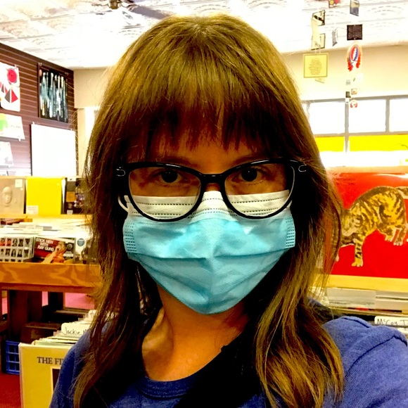 Meet your Posher, Jessica - Picture 1 of 1